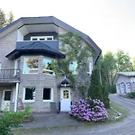 Ateljeerinne Villa *