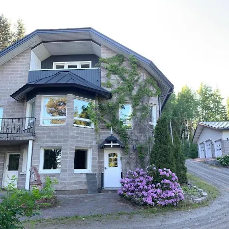 Ateljeerinne Villa *